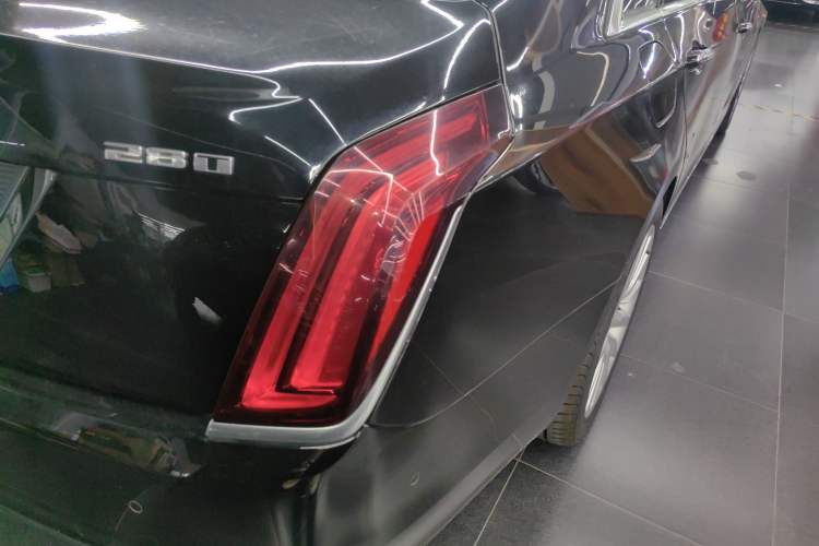 Used Cadillac CT6 2017 28T Premier Model Right Rear Taillight