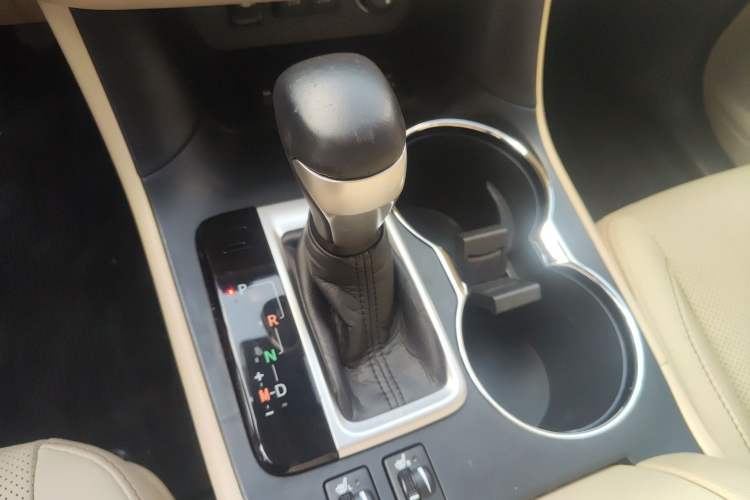 Used Toyota Highlander 2018 2.0T Four-Wheel Drive Luxury Version 7 Seats China VI Standard
