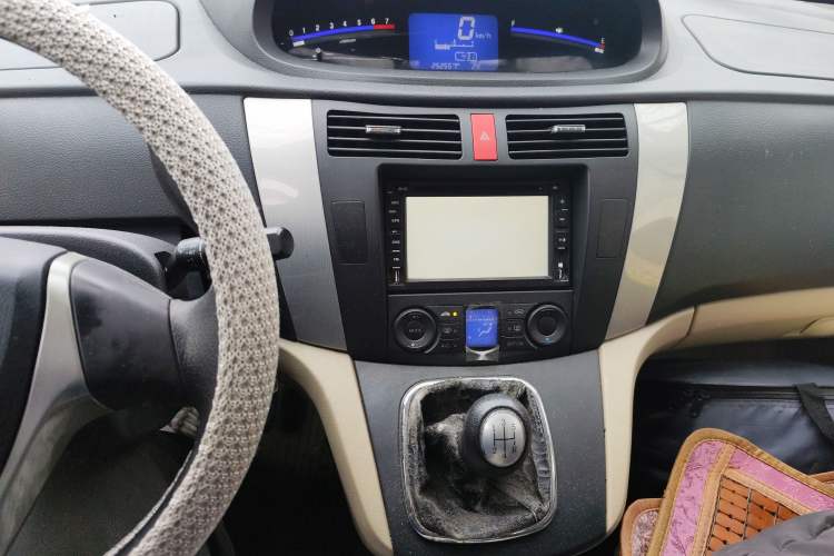 Used FORTHING Joyear SUV 2012 1.6L Luxury Model
