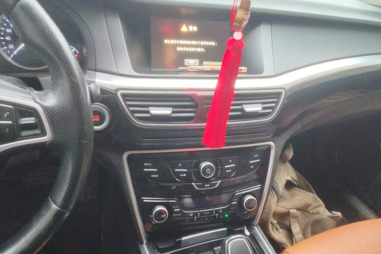 Used Geely Auto Emgrand GT 2016 2.4L Zunya Model Audio And AC Panel