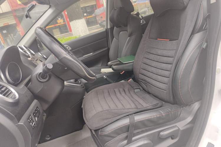 Used Haval H6 2014 Upgraded Model 1.5T Manual Two-Wheel Drive Elite Version
