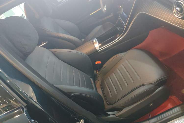 Used Mercedes-Benz C-Class 2023 Restyled C 260 L Night Edition Sports Version Right Front Seat