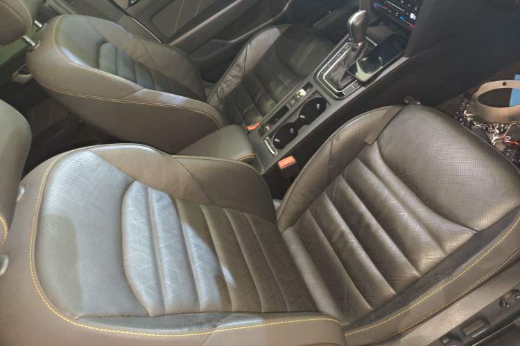 Used Volkswagen FAW-Volkswagen CC 2021 380TSI Striking Edition
