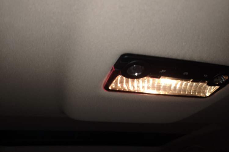 Used BMW 5 Series 2014 525Li Luxury Design Package