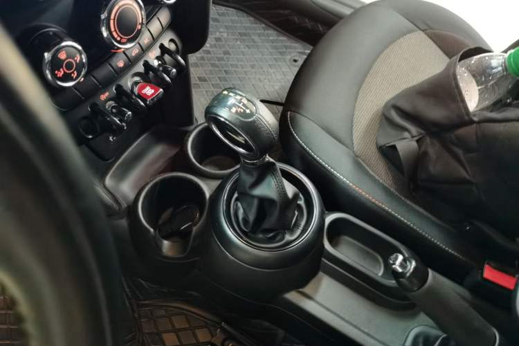 Used MINI 2014 1.2T ONE