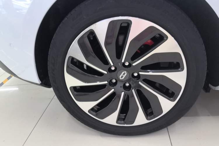 Used Hima AITO M5 2022 Extended-Range Four-Wheel Drive Performance Version
