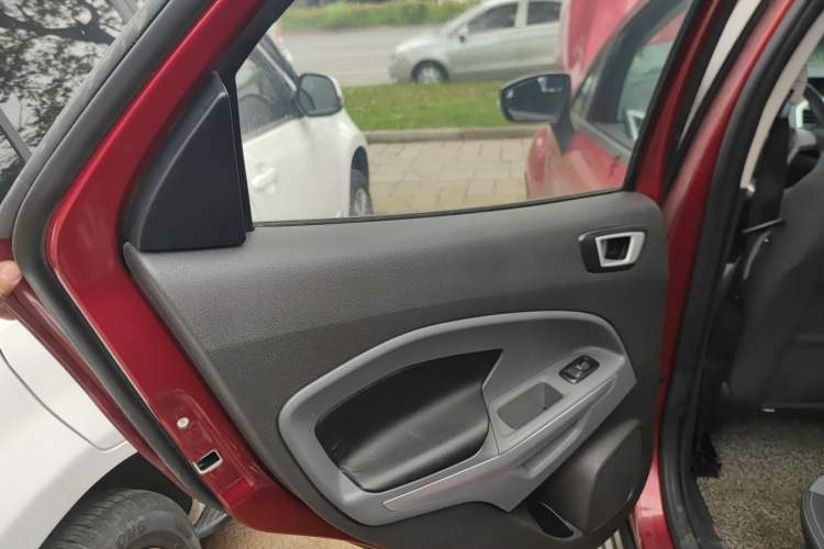 Used Ford EcoSport 2013 1.5L Automatic Fashion Model