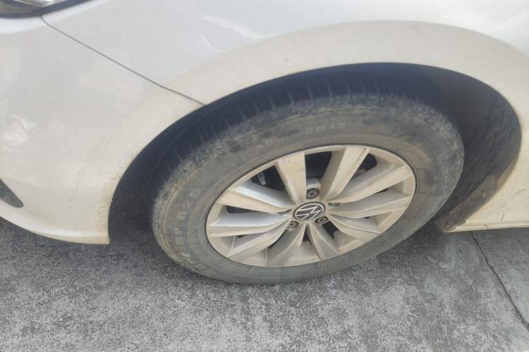 Used Volkswagen Lavida 2023 1.5L Automatic De Yi Edition Exterior 4