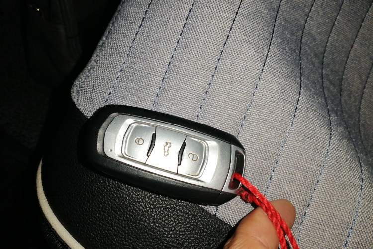 Used Geely Auto Emgrand 2016 Sedan 1.5L CVT Upward Version