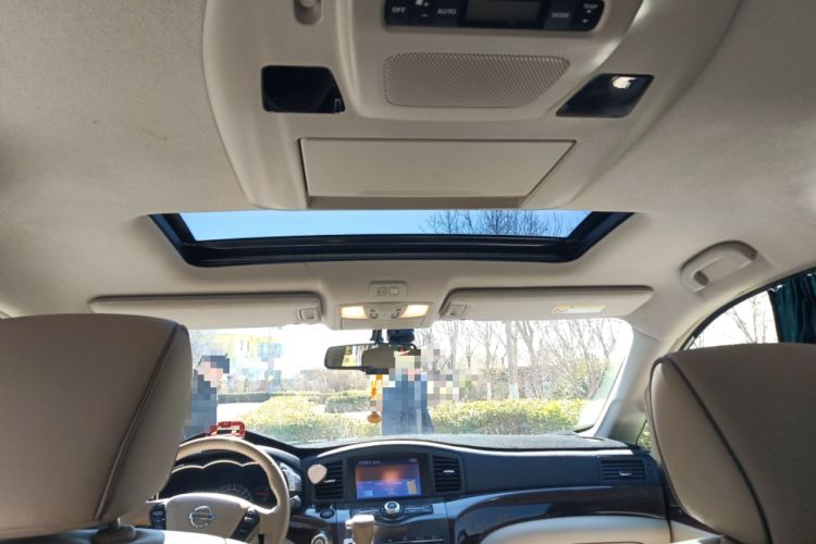 Used Nissan Quest 2015 3.5L SL
