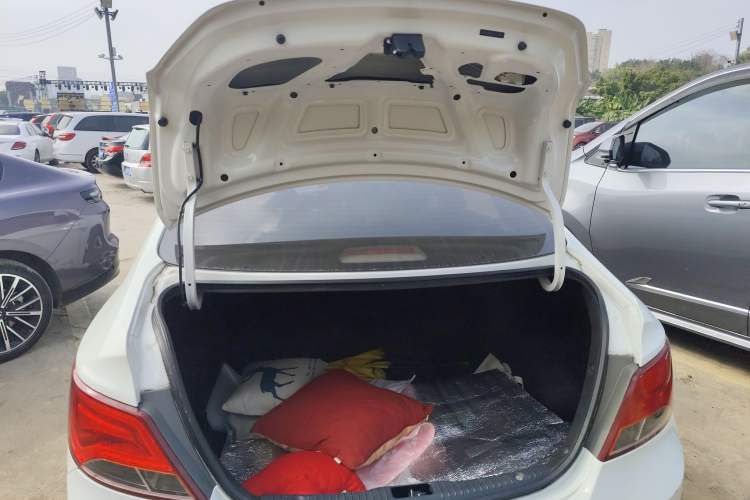 Used Hyundai Verna (older generation) 2014 1.4L Automatic Smart GLS