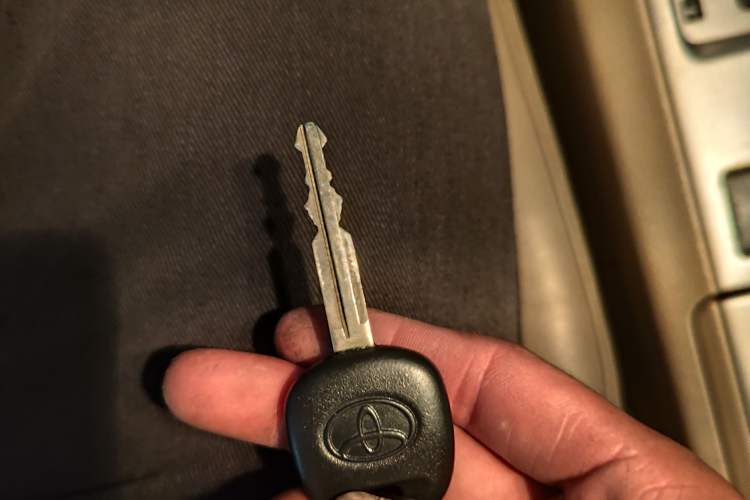 Used Toyota Highlander 2009 2.7L Two-Wheel Drive 7-Seater Luxury Edition
