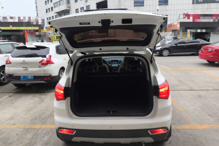 Used CHANGAN OSHAN COS5 2021 1.6L CVT Luxury Model Trunk