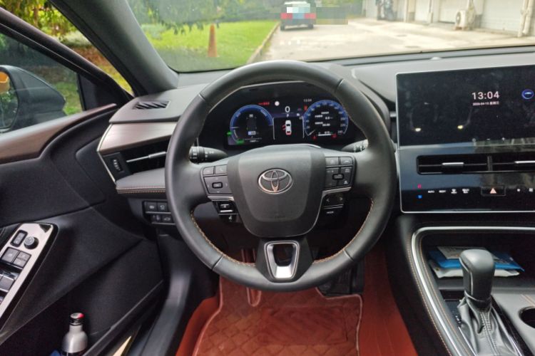 Used Toyota Avalon 2024 Dual-Engine 2.5L XLE Premium Edition Steering Wheel