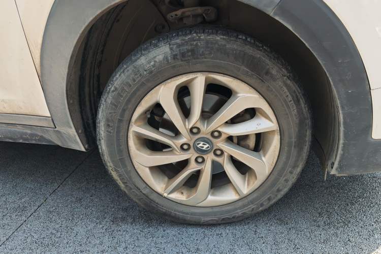 Used Hyundai Tucson 2015 1.6T Dual-Clutch Two-Wheel-Drive Smart Model
