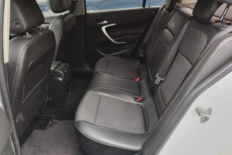 Used Buick Regal 2015 1.6T Leading Technology Model Left Rear Seat