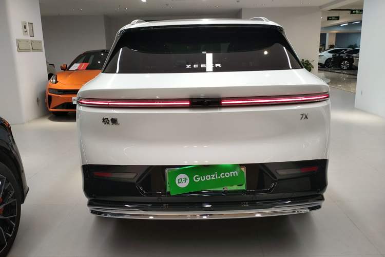 Used Zeekr 7X 2025 100kWh Long-Range All-Wheel Drive Intelligent Driving Version