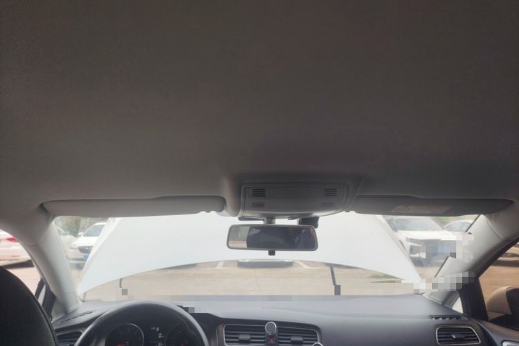 Used Volkswagen Golf 2016 1.6L Manual Fashion Edition Headliner