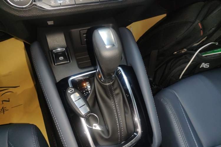 Used Nissan Qashqai 2025 Facelifted Honor 2.0L CVT XV+ Leading Edition Gear Lever