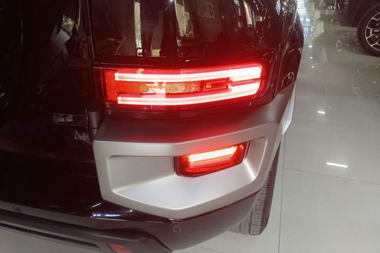 Used Tank 700 New Energy 2024 Hi4-T Extreme Edition Right Rear Taillight