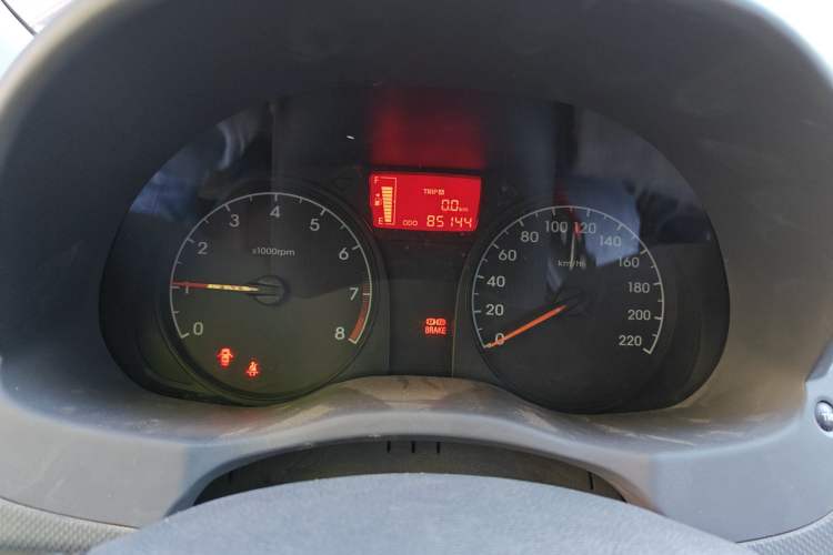 Used Hyundai Verna (older generation) 2014 1.4L Manual Smart GLS Trim Instrument Cluster