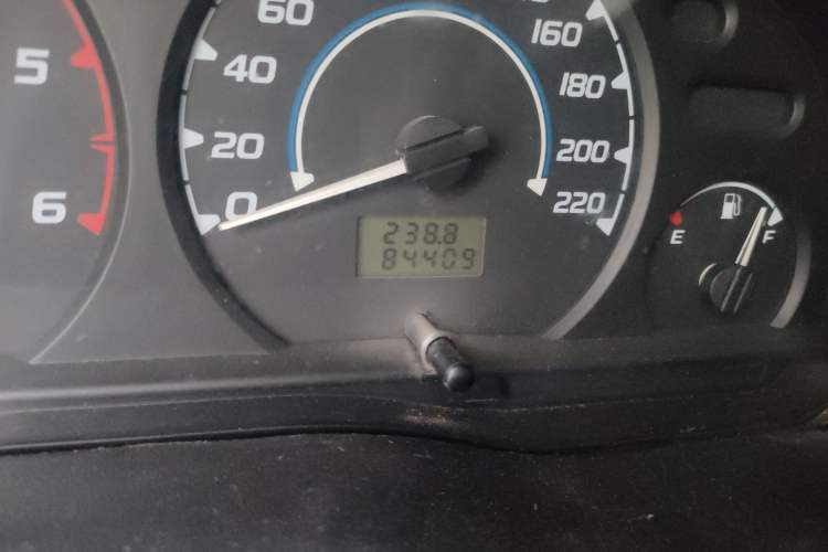 Used JMC Transit 2019 2.8T Commercial Version Short Wheelbase Mid-Roof 6-Seater China VI JX493
