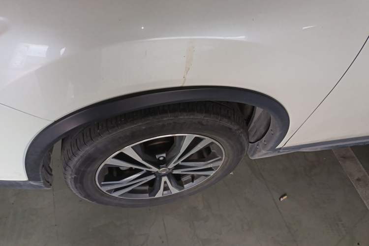 Used Nissan X-Trail 2017 2.5L CVT Leading Edition 4WD Left Front Wheel Hub