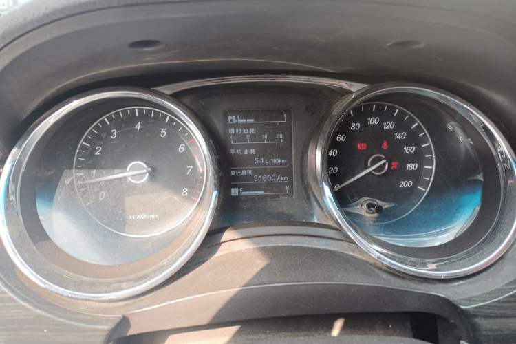 Used Baojun 730 2016 1.5L Manual Comfort Version 7 Seats China V Emission Standard
