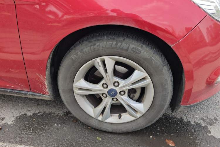 Used Ford Focus 2012 Hatchback 1.6L Automatic Fashion Edition