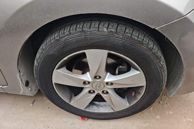 Used Hyundai Elantra (5th Generation / Langdong) 2013 1.6L Automatic Leading Model Right Front Wheel Hub