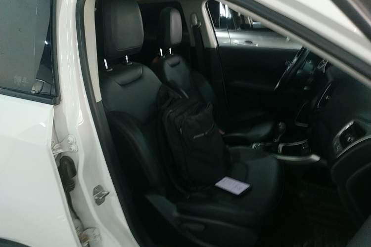 Used Jeep Compass 2019 200T Automatic Enjoyment - Connected Large Screen Version