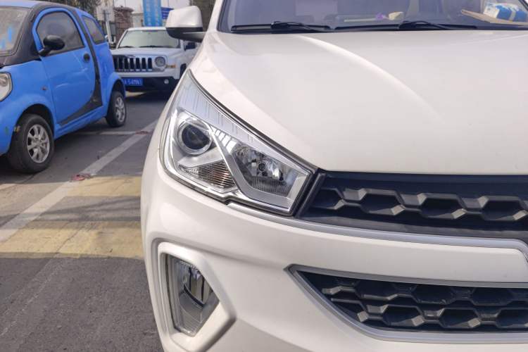 Used Wuling Hongguang S3 2019 1.5L Manual Comfort Model China VI Standard
