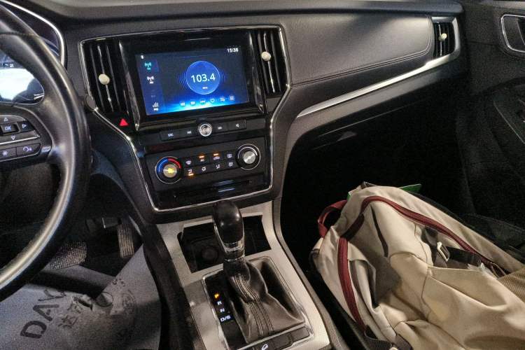 Used Roewe RX5 2016 20T Two-Wheel Drive Automatic Flagship Edition