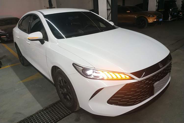 Used BYD Qin PLUS 2025 DM-i Smart Drive 55KM Leading Model