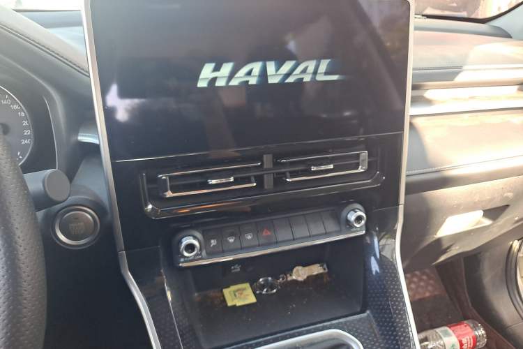 Used Haval M6 2021 PLUS 1.5T Manual Luxury Smart Connectivity Model
