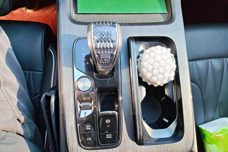 Used GAC Trumpchi GS8 2022 Dual-Engine Series 2.0TM Two-Wheel Drive Prestige Edition (7 Seats)