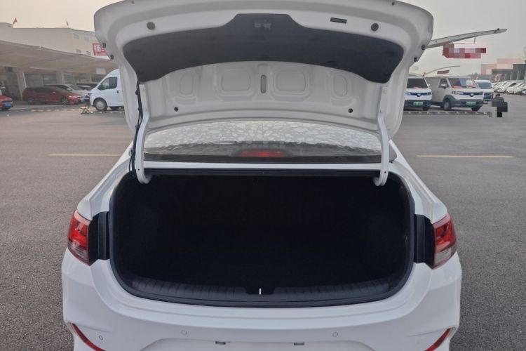 Used Hyundai Celesta 2018 1.6L Automatic GL Enjoyment Edition China VI compliant
