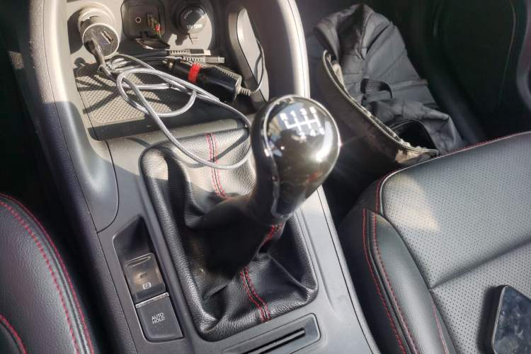 Used Changan CS75 2014 2.0L Manual Luxury Version China IV Standard