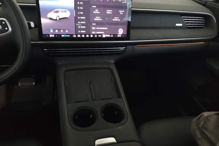 Used XPeng G6 2023 700 Four-Wheel Drive Performance Max