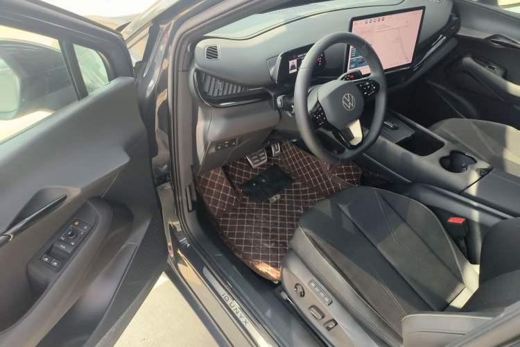 Used Volkswagen ID.UNYX 2024 Pro Long-Range Version