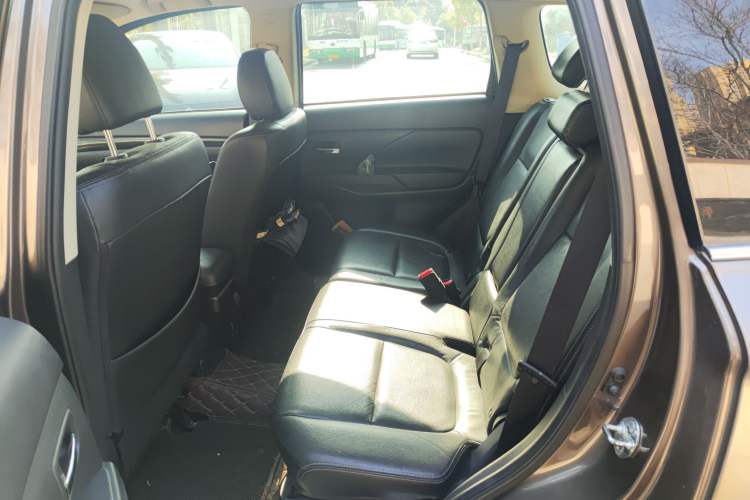 Used Mitsubishi Outlander 2016 2.4L 4x4 Elite Edition 5 Seats
