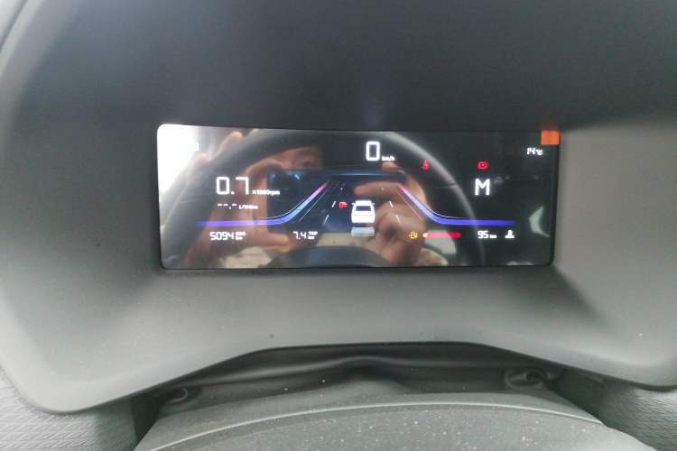 Used Geely Auto Emgrand 2026 Model 4th Generation 4 Millionth Anniversary Edition 1.5L Manual Overdrive Edition