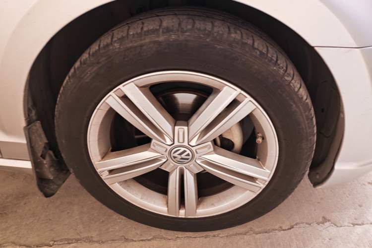 Used Volkswagen Lamando 2017 280TSI DSG Comfort Edition
