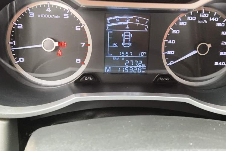 Used Geely Auto Emgrand GL 2017 1.8L Manual Elite Model
