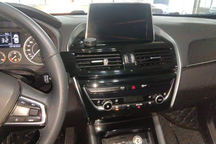 Used BORGWARD BX5 2017 20TGDI Automatic Two-Wheel Drive Pioneer Edition