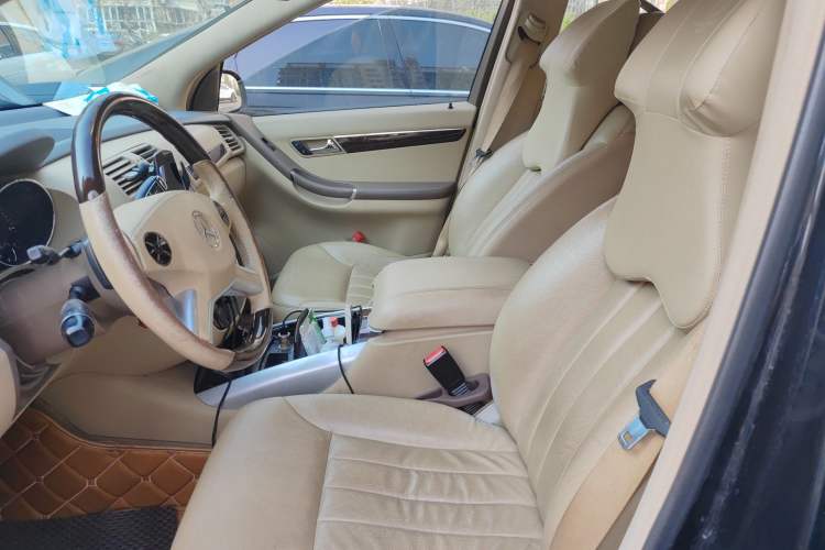 Used Mercedes-Benz R-Class 2009 R 300 L Luxury Model Left Front Seat