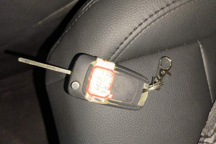 Used Buick Encore 2015 1.4T Automatic Two-Wheel Drive Urban Elite Version
