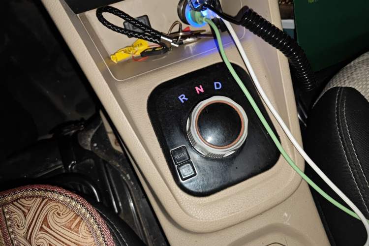 Used CHANGAN KUAYUE Xing V5 EV 2022 6-Seater Passenger Vehicle