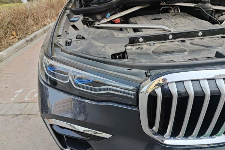 Used BMW X7 2020 xDrive40i Luxury M Sport Package
