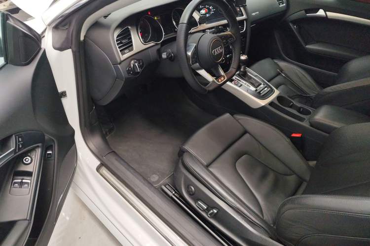 Used Audi A5 2014 Coupe 45 TFSI
